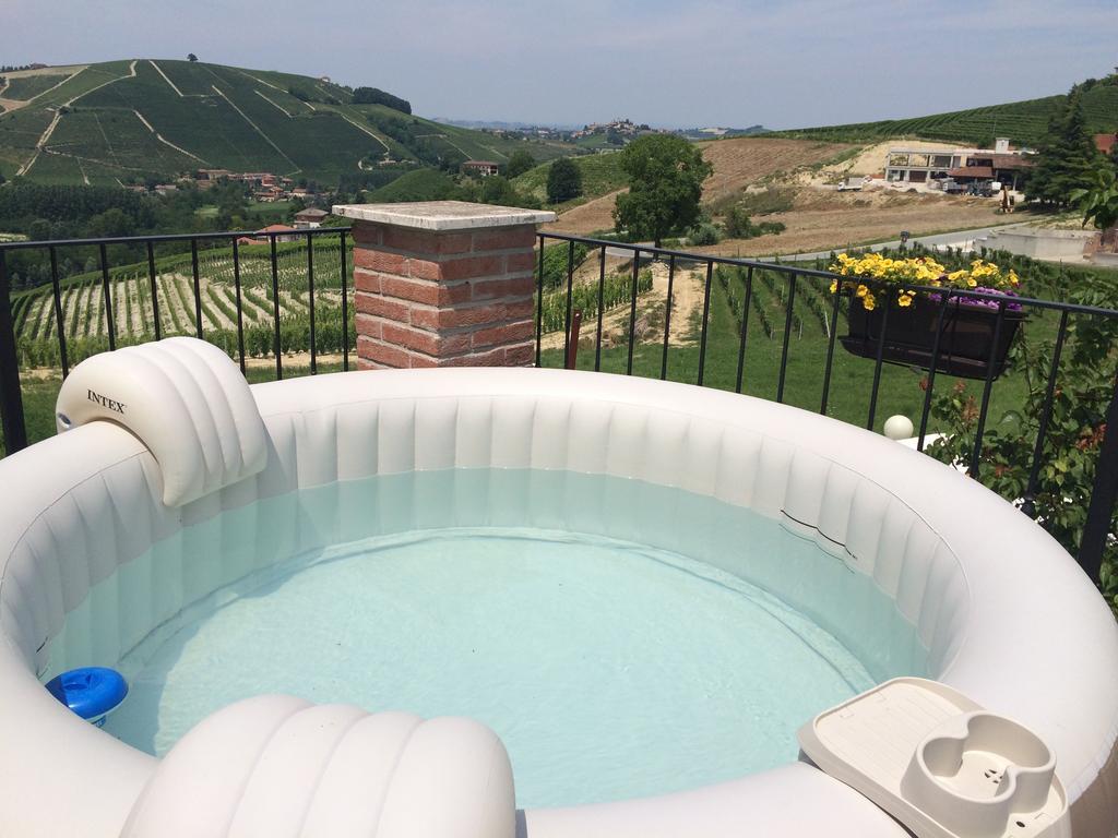 مبيت وإفطار Neviglie La Terrazza Del Barbaresco المظهر الخارجي الصورة