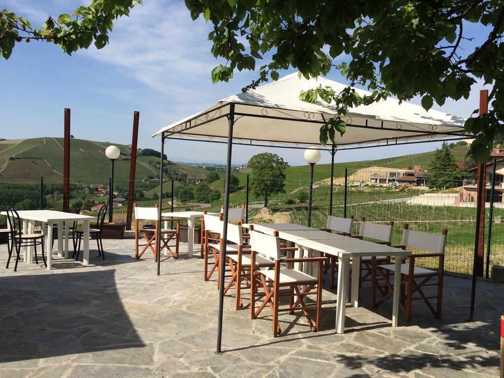 مبيت وإفطار Neviglie La Terrazza Del Barbaresco المظهر الخارجي الصورة