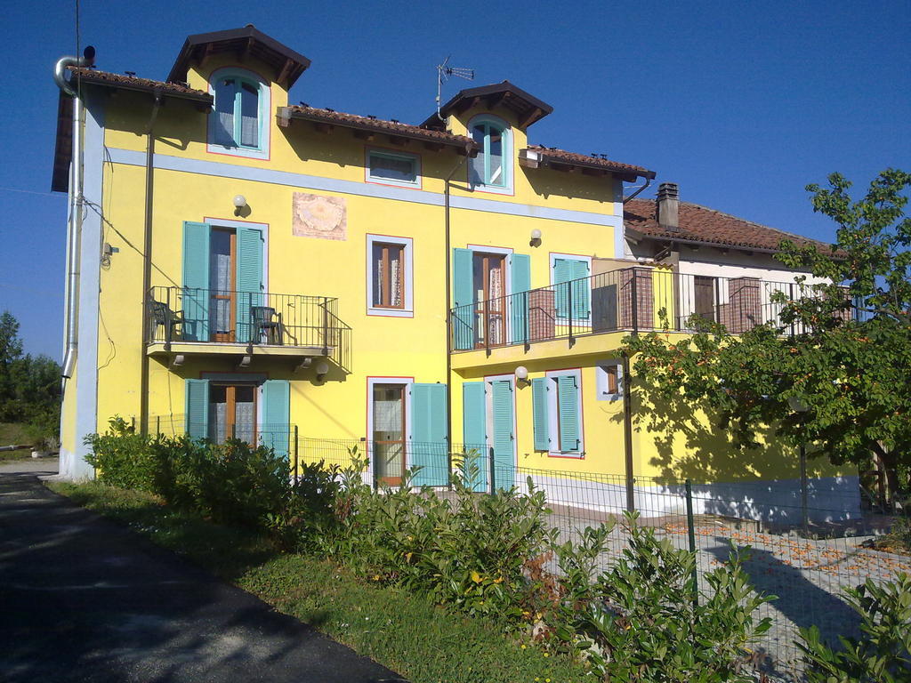 مبيت وإفطار Neviglie La Terrazza Del Barbaresco المظهر الخارجي الصورة