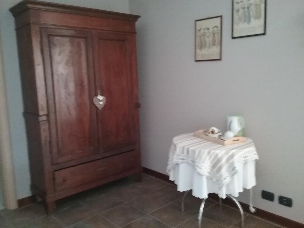 مبيت وإفطار Neviglie La Terrazza Del Barbaresco المظهر الخارجي الصورة